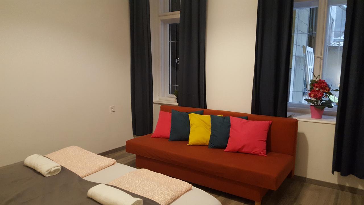 Michael Apartment With 2 Rooms Near Gozsdu Udvar Budapest Bagian luar foto